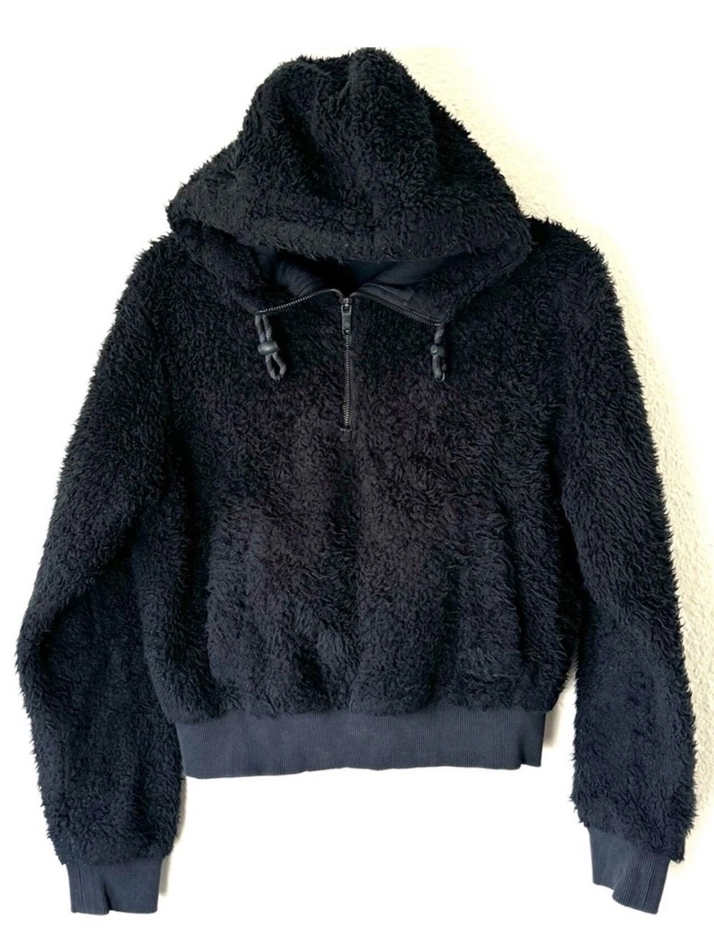 lululemon Oh so Sherpa Black Sherpa Half-Zip Hoodie, size 6